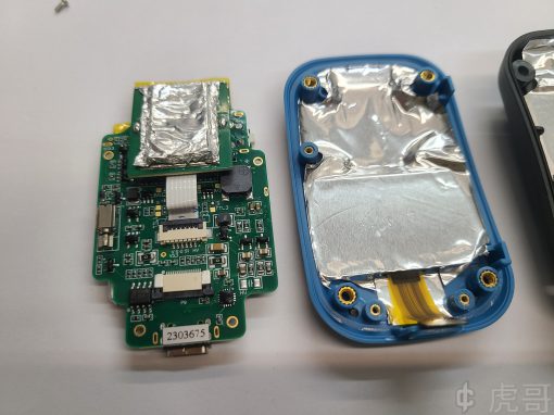 Dismantling of $99 RAM-01 CZT radiation dosimeter